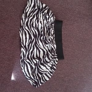 Zebra stripped skirt
